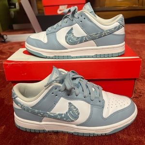 Blue paisley dunks - Gem